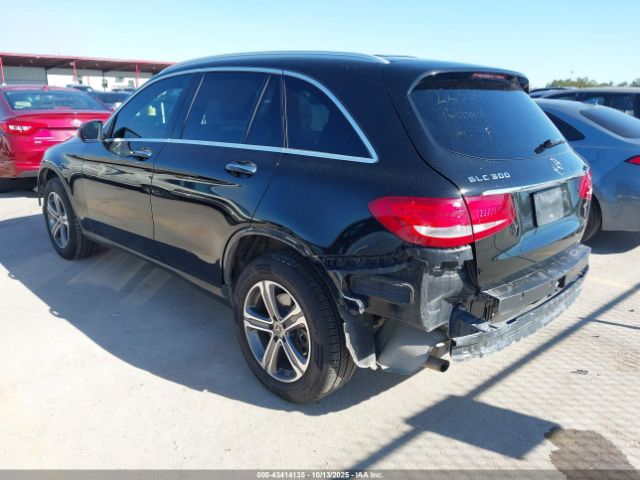 2019 MERCEDES-BENZ GLC 300 WDC0G4JB0KF483910 Photo 2