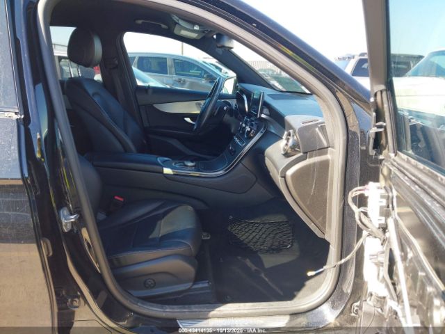 2019 MERCEDES-BENZ GLC 300 WDC0G4JB0KF483910 Photo 4