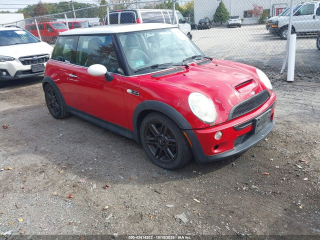 2006 MINI COOPER S WMWRE33506TN28871 Photo 0