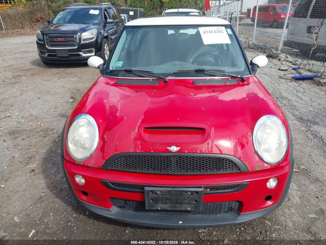 2006 MINI COOPER S WMWRE33506TN28871 Photo 5