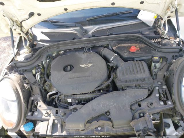 2016 MINI HARDTOP WMWXU1C5XG2D09554 Photo 9