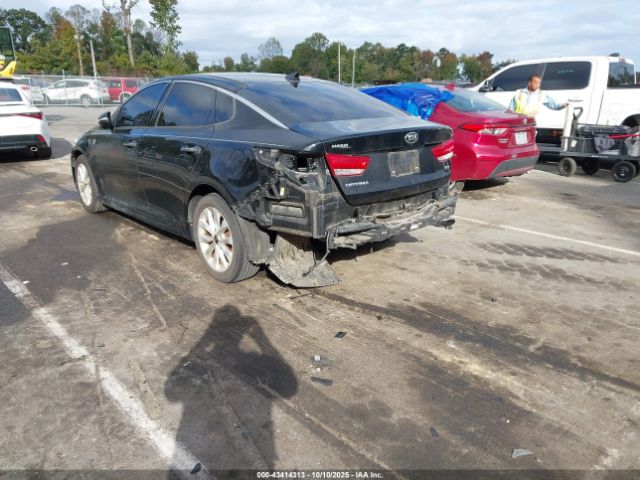 2017 KIA OPTIMA 5XXGU4L38HG132675 Photo 2