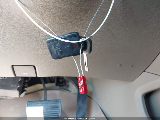 2016 GMC YUKON XL 1GKS1FKC3GR109689 Photo 10