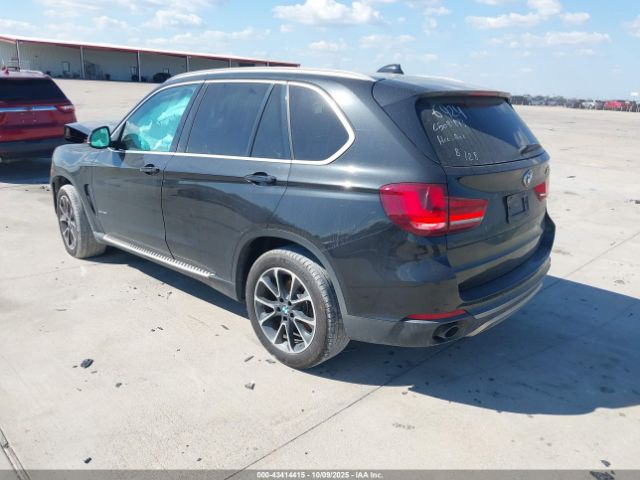 2015 BMW X5 5UXKR0C57F0P16424 Photo 2
