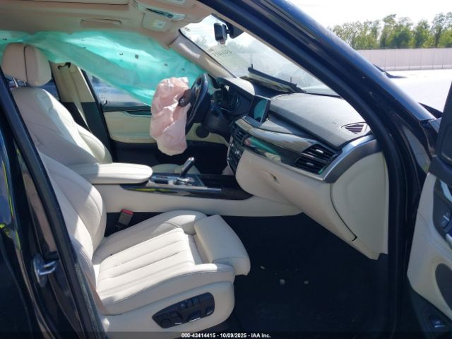 2015 BMW X5 5UXKR0C57F0P16424 Photo 4