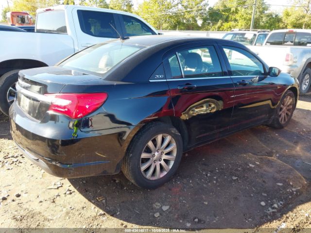 2012 CHRYSLER 200 1C3CCBBG8CN188465 Photo 3
