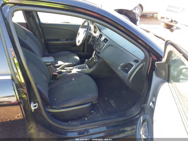 2012 CHRYSLER 200 1C3CCBBG8CN188465 Photo 4