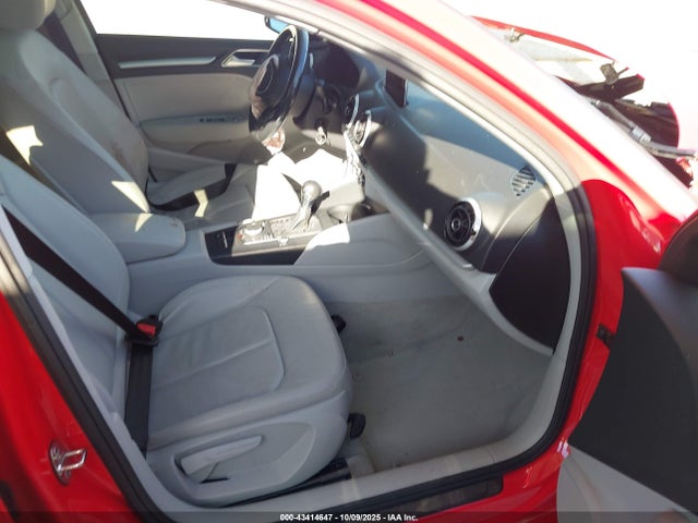 2016 AUDI A3 WAUA7GFF9G1053592 Photo 4