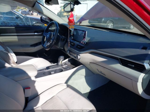 2019 NISSAN ALTIMA 1N4BL4DV0KC114892 Photo 4