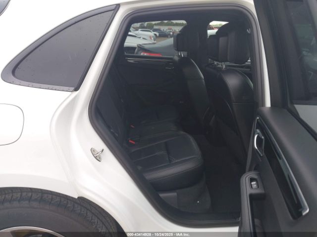 2021 PORSCHE MACAN WP1AA2A58MLB07422 Photo 7