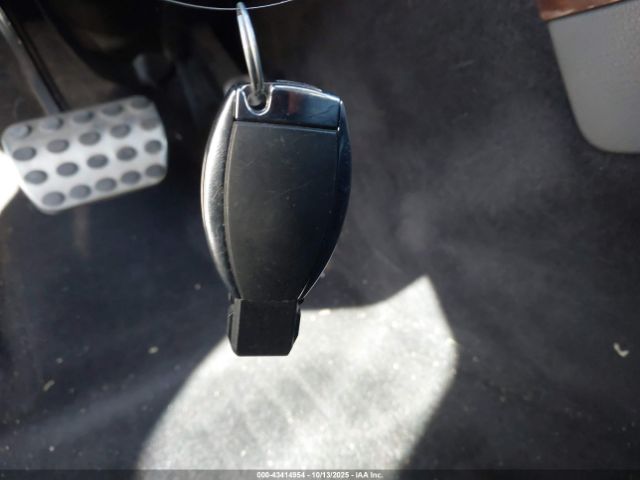 2011 MERCEDES-BENZ S 550 WDDNG8GB9BA373855 Photo 10