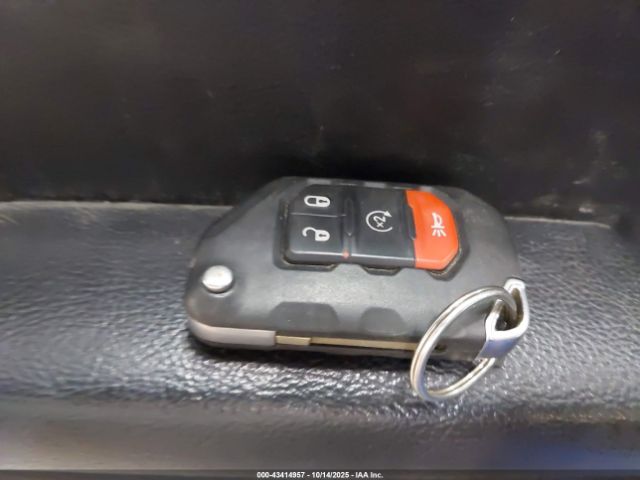 2022 JEEP GLADIATOR 1C6JJTEG8NL100160 Photo 10