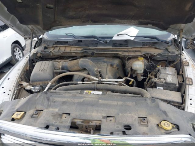 2016 RAM 1500 1C6RR6GT6GS319229 Photo 9