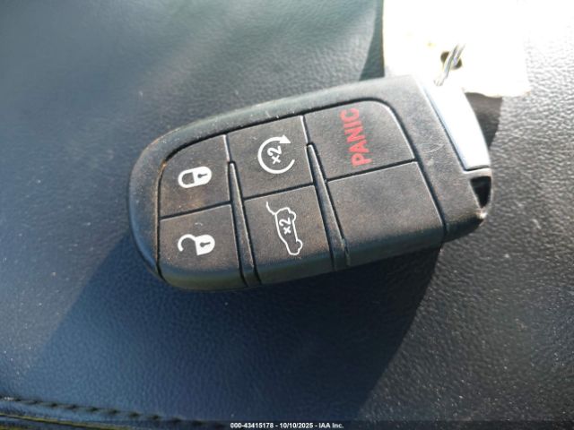 2019 JEEP GRAND CHEROKEE 1C4RJFBG7KC669644 Photo 10