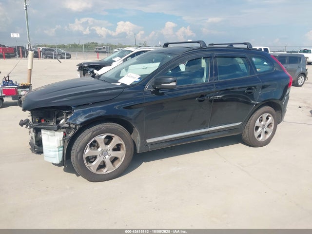 2016 VOLVO XC60 YV440MDJXG2849611 Photo 1