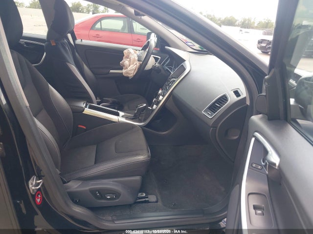 2016 VOLVO XC60 YV440MDJXG2849611 Photo 4