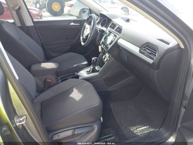 2020 VOLKSWAGEN TIGUAN 3VV1B7AX9LM117808 Photo 4