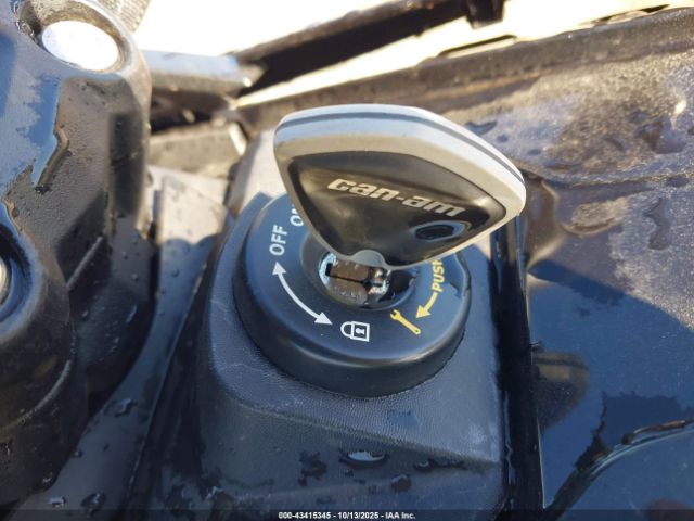 2015 CAN-AM SPYDER ROADSTER 2BXRDCD21FV001043 Photo 10