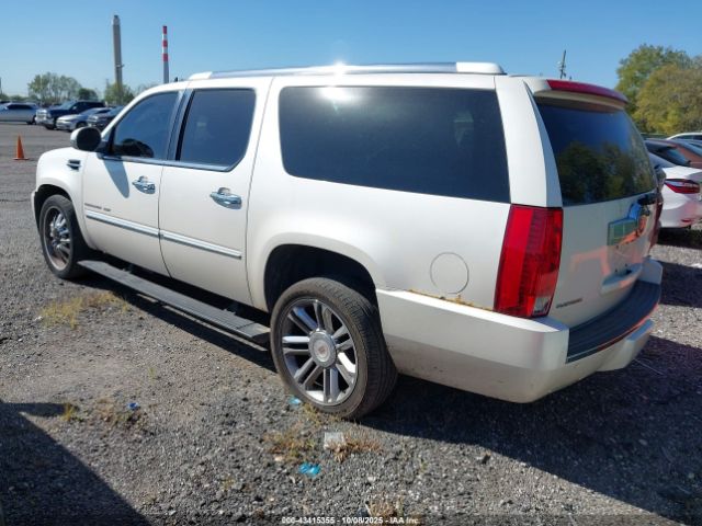 2013 CADILLAC ESCALADE ESV 1GYS4KEF6DR139888 Photo 2