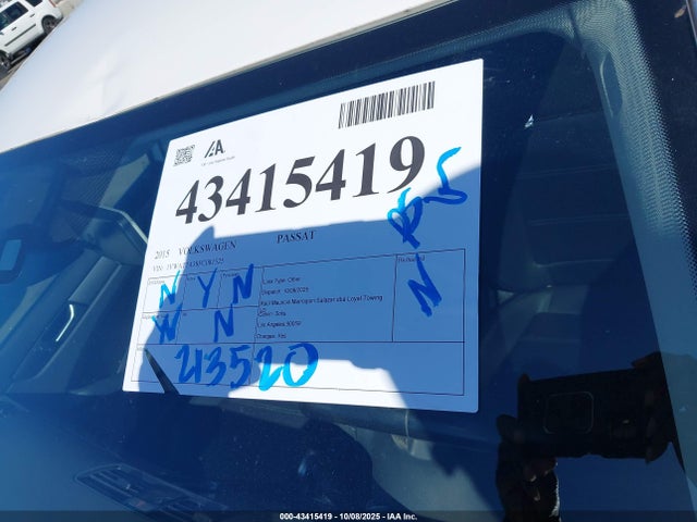 Volkswagen 2015 2015 1VWAT7A38FC081525 Image 12