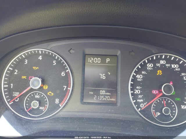 Volkswagen 2015 2015 1VWAT7A38FC081525 Image 7