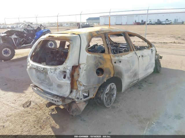 2021 SUBARU FORESTER JF2SKADCXMH460790 Photo 3