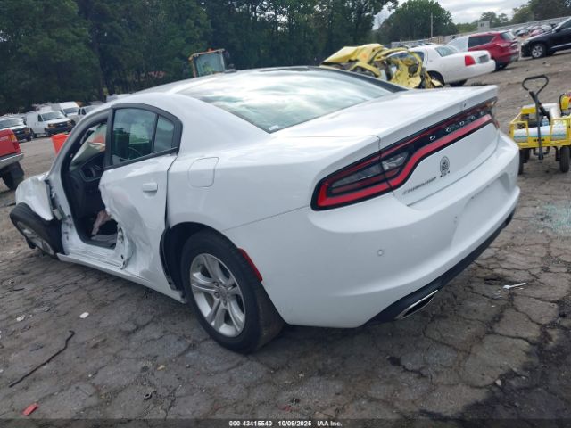 2022 DODGE CHARGER 2C3CDXBG5NH161455 Photo 2