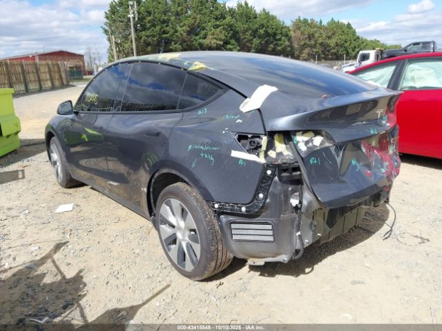 2023 TESLA MODEL Y 7SAYGDEE3PF605171 Photo 2