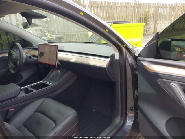 2023 TESLA MODEL Y 7SAYGDEE3PF605171 Photo 4