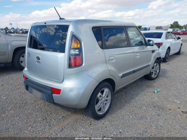 2010 KIA SOUL KNDJT2A2XA7140749 Photo 3