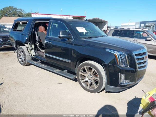 2017 CADILLAC ESCALADE ESV 1GYS4JKJXHR174992 Photo 0