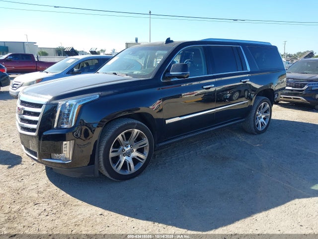 2017 CADILLAC ESCALADE ESV 1GYS4JKJXHR174992 Photo 1