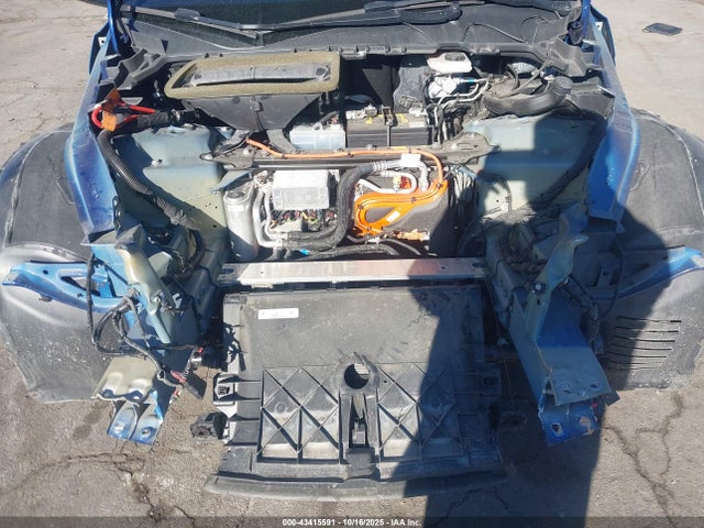 2021 TESLA MODEL Y 5YJYGDED5MF113905 Photo 9