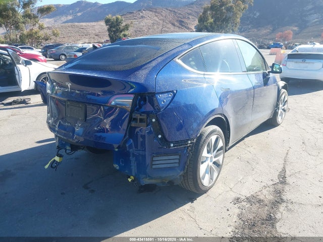 2021 TESLA MODEL Y 5YJYGDED5MF113905 Photo 3