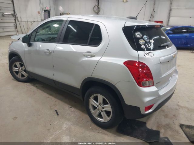 2020 CHEVROLET TRAX KL7CJKSB8LB319687 Photo 2