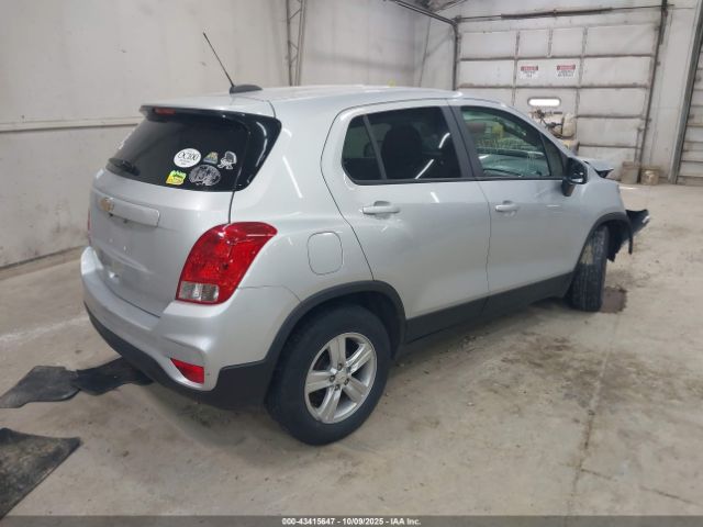 2020 CHEVROLET TRAX KL7CJKSB8LB319687 Photo 3