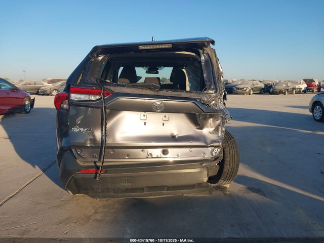 Toyota Rav4 Xle 2022 2T3W1RFV9NC185488 Image 16