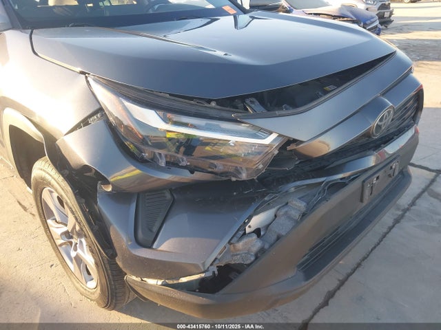 Toyota Rav4 Xle 2022 2T3W1RFV9NC185488 Image 17