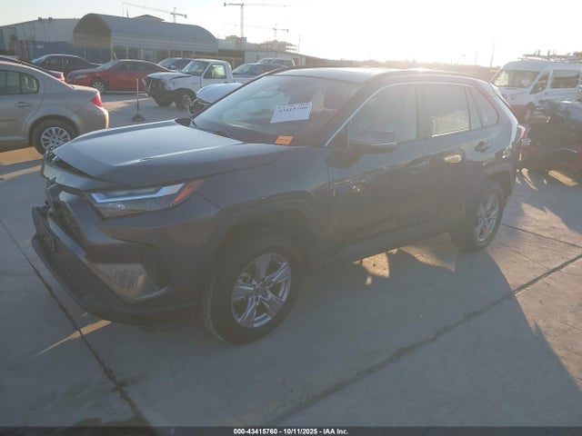 Toyota Rav4 Xle 2022 2T3W1RFV9NC185488 Image 2