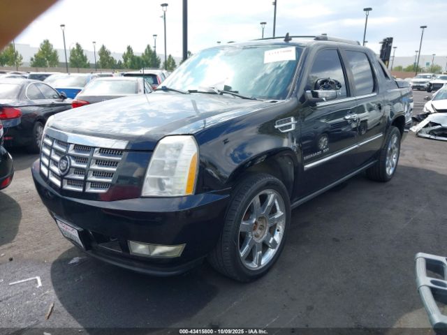 2011 CADILLAC ESCALADE EXT 3GYT4NEF7BG318363 Photo 1