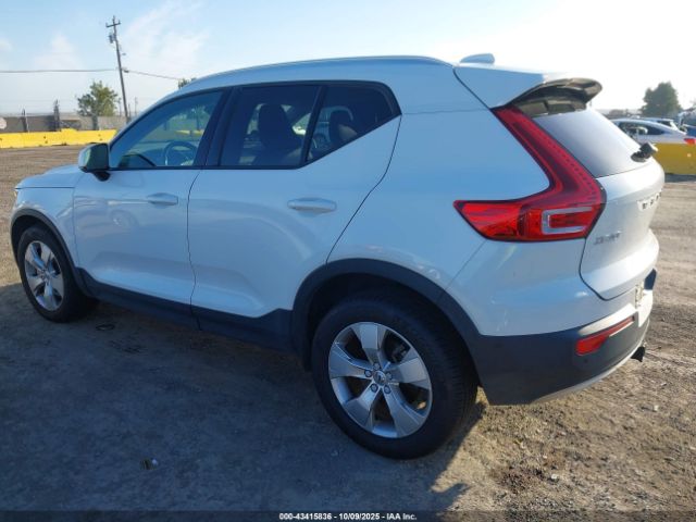 2019 VOLVO XC40 YV4AC2HK1K2143279 Photo 2