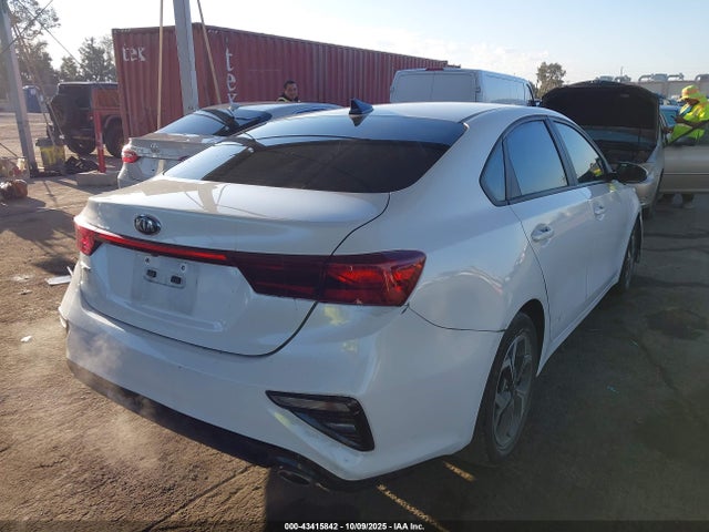 Aukcja sprzedaży 2021 Kia Forte Lxs, vin: 3KPF24AD0ME411280, numer aukcji: 43415842