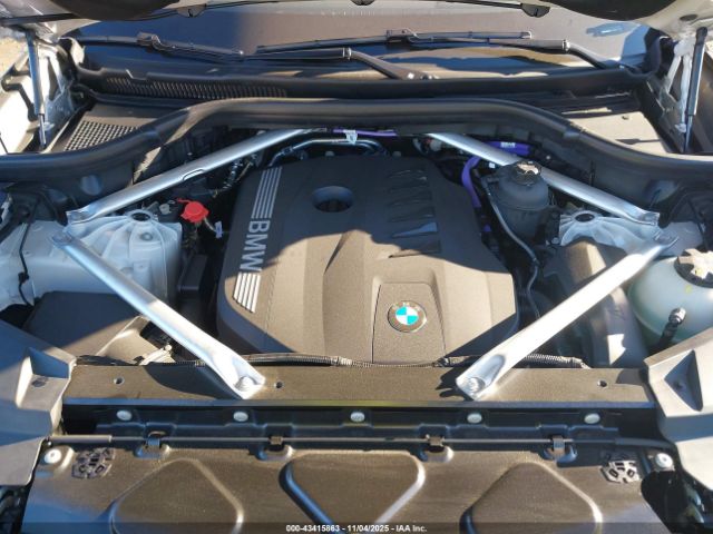 2025 BMW X5 5UX23EU01S9Y71543 Photo 9