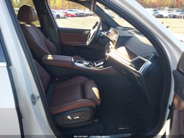 2025 BMW X5 5UX23EU01S9Y71543 Photo 4