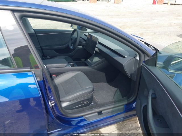 2025 TESLA MODEL 3 5YJ3E1EB6SF916023 Photo 4