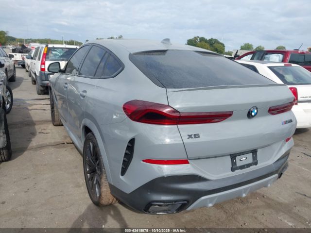 2022 BMW X6 5UXCY8C01N9J87217 Photo 2