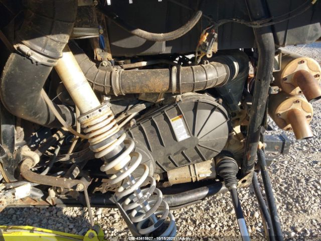 2016 POLARIS RZR 3NSVFE991GF448583 Photo 8