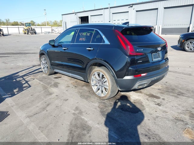 2019 CADILLAC XT4 1GYFZDR47KF148010 Photo 2
