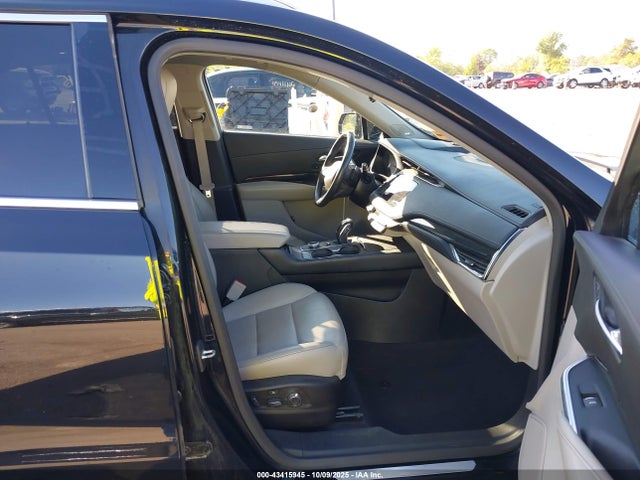2019 CADILLAC XT4 1GYFZDR47KF148010 Photo 4
