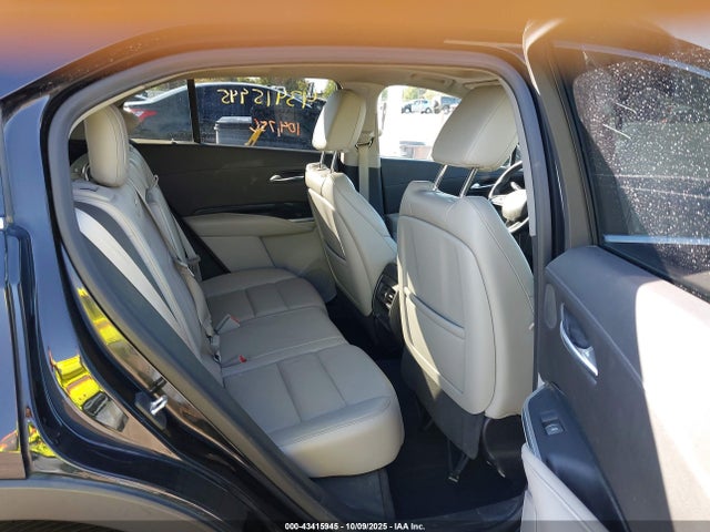 2019 CADILLAC XT4 1GYFZDR47KF148010 Photo 7